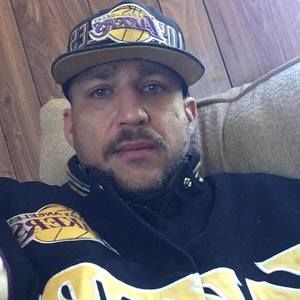 Meet your Posher, Daniel b